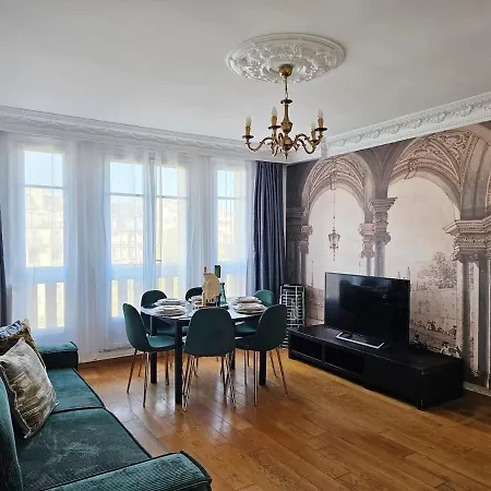 Appartamento Grand Appt For 7p Center Parigi